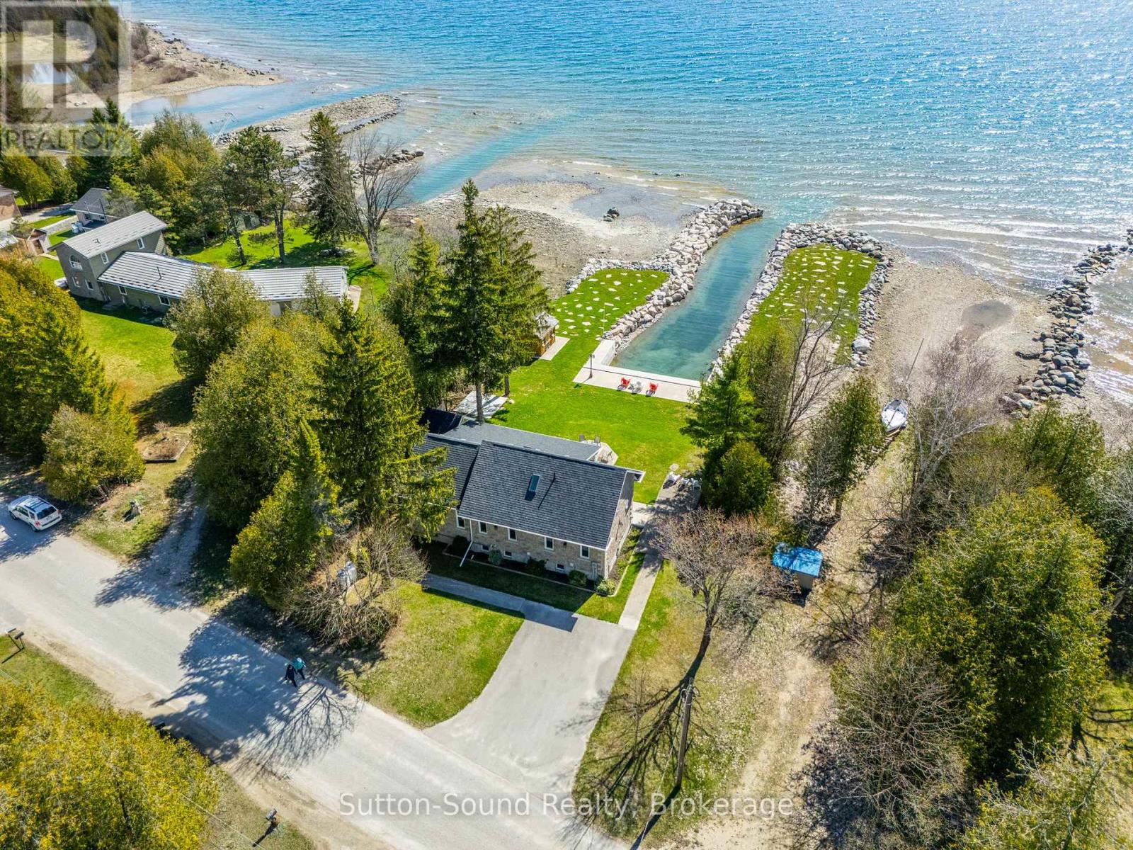 339605 Presqu'ile Road, Georgian Bluffs, Ontario N0H 1S0 - Photo 2 - X13214360