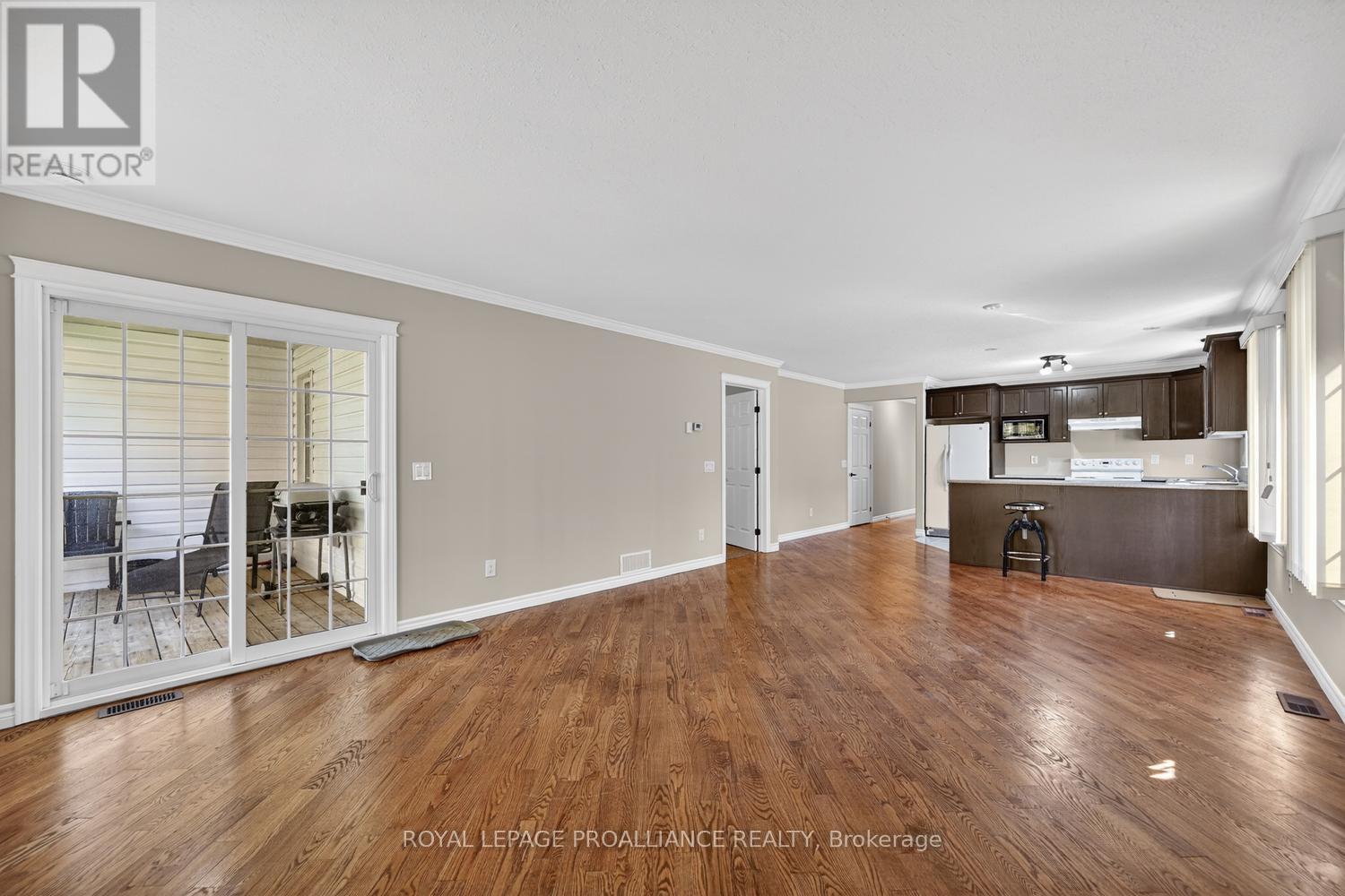 157 Steacy Gardens E, Brockville, Ontario  K6V 0B5 - Photo 12 - X13209766