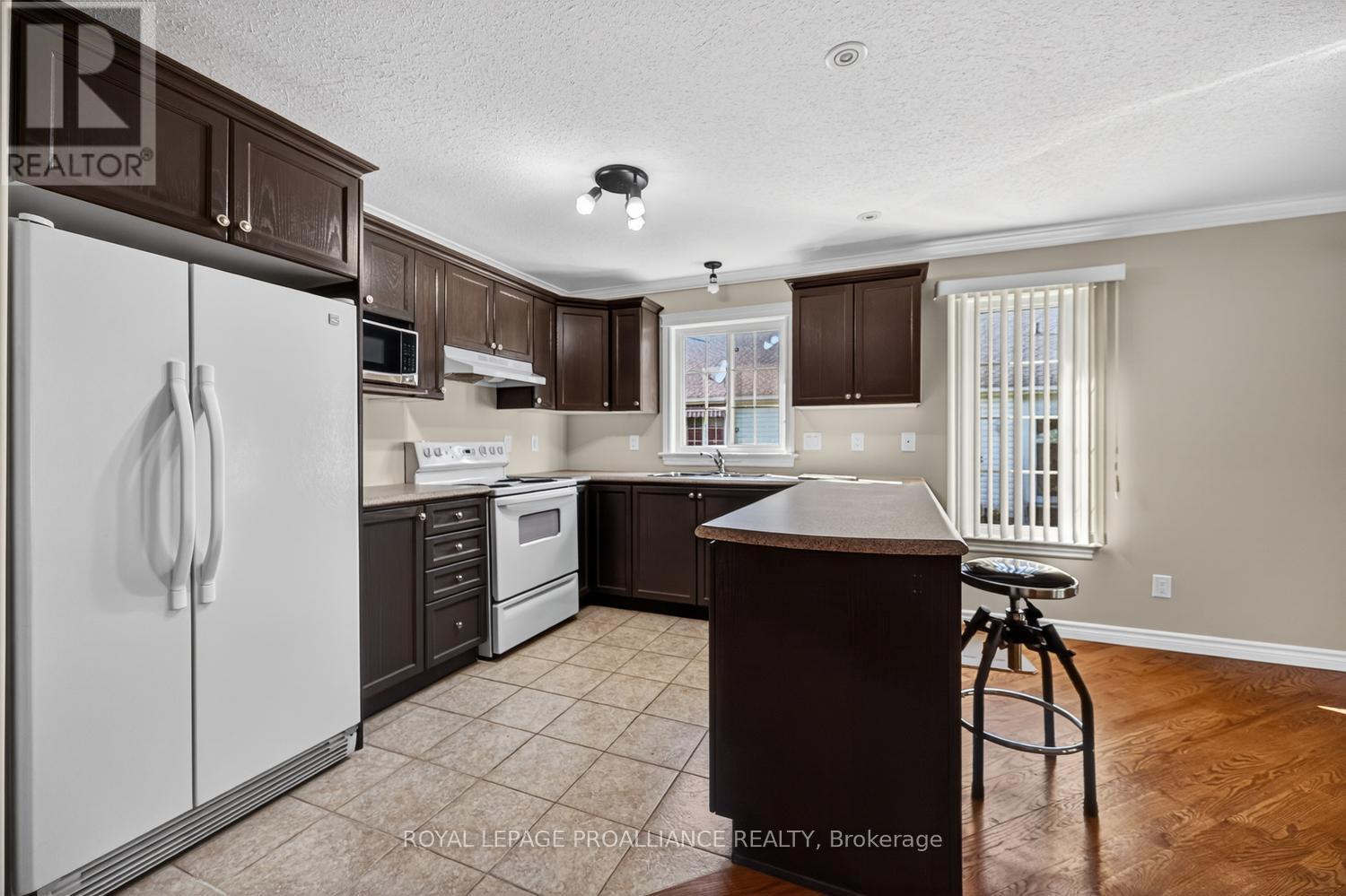 157 Steacy Gardens E, Brockville, Ontario  K6V 0B5 - Photo 7 - X13209766