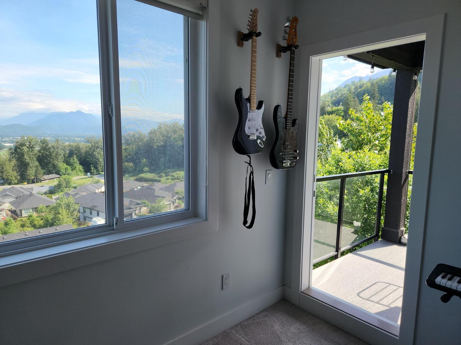 8220 Nixon Road, Eastern Hillsides, Chilliwack, British Columbia  V4Z 0E4 - Photo 4 - R3129256