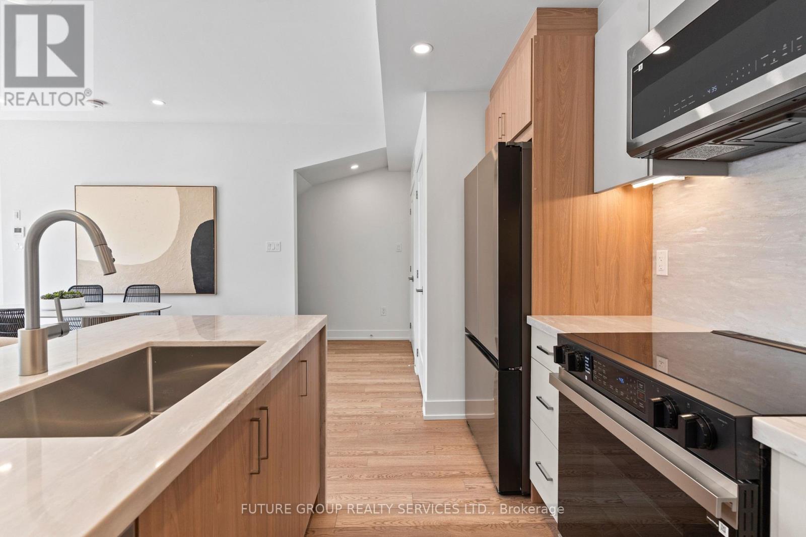 Unit 4 - 86 Kenwood Avenue, Toronto, Ontario  M6C 2S2 - Photo 18 - C13214132