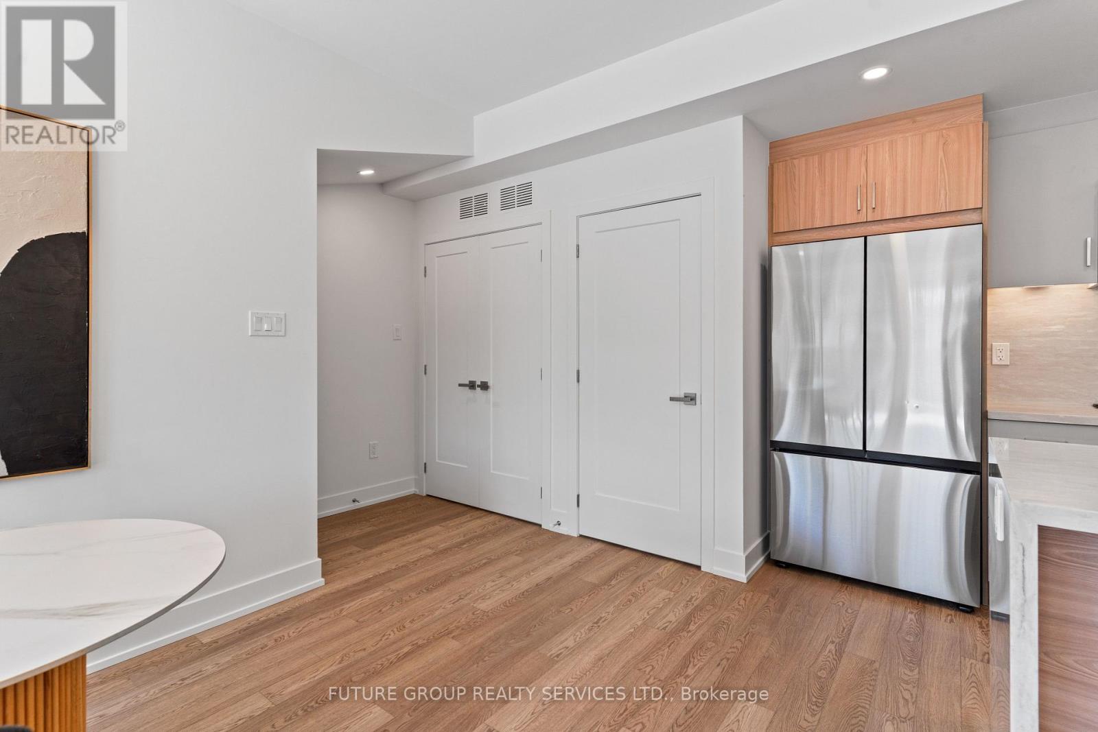 Unit 4 - 86 Kenwood Avenue, Toronto, Ontario  M6C 2S2 - Photo 19 - C13214132
