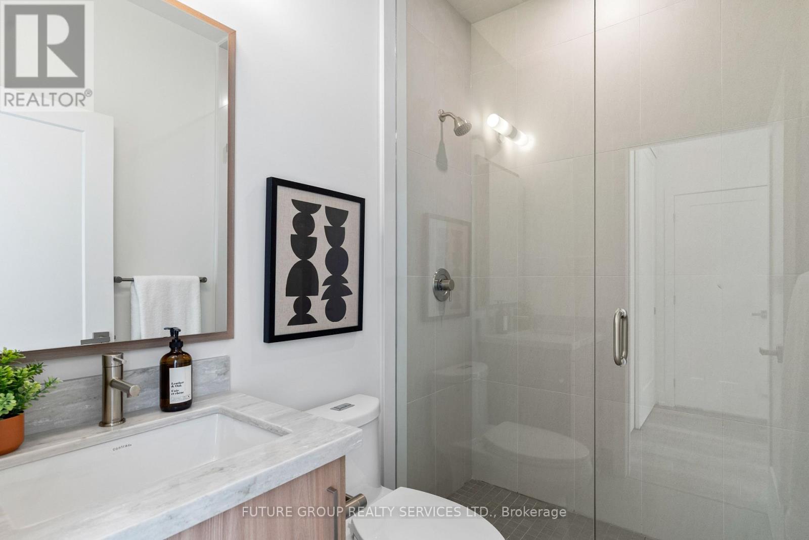 Unit 4 - 86 Kenwood Avenue, Toronto, Ontario  M6C 2S2 - Photo 40 - C13214132