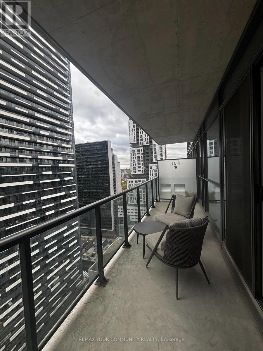 2102 - 290 Adelaide Street W, Toronto, Ontario  M5V 0P3 - Photo 10 - C13214228