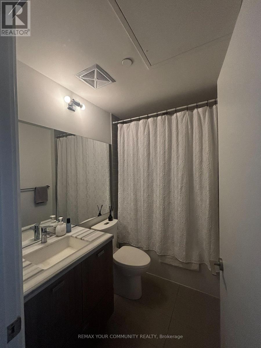 2102 - 290 Adelaide Street W, Toronto, Ontario  M5V 0P3 - Photo 13 - C13214228