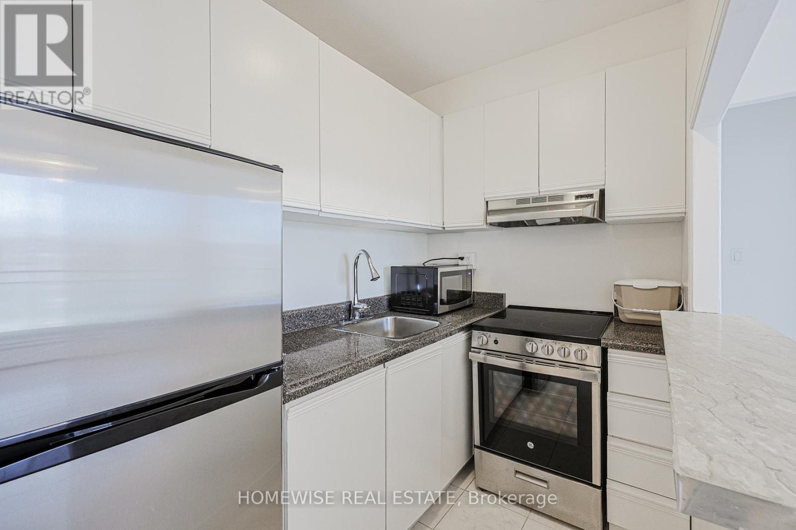 703 - 485 Kingston Road, Toronto, Ontario  M4L 1V6 - Photo 6 - E13214238