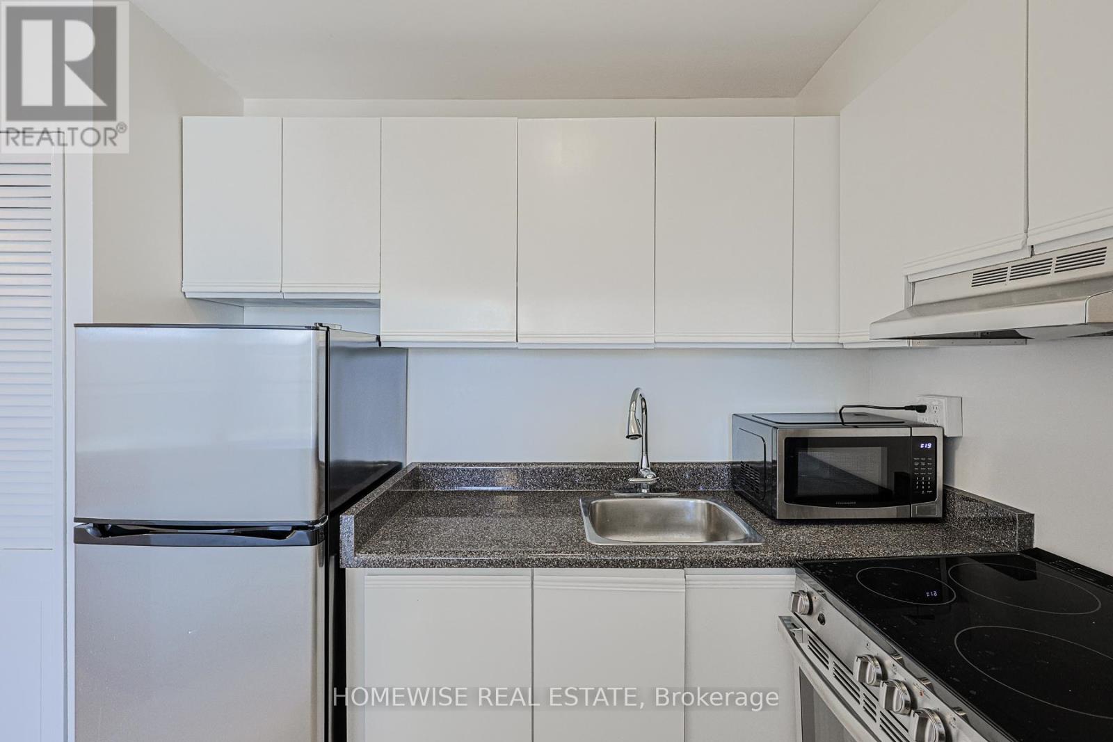 703 - 485 Kingston Road, Toronto, Ontario  M4L 1V6 - Photo 7 - E13214238