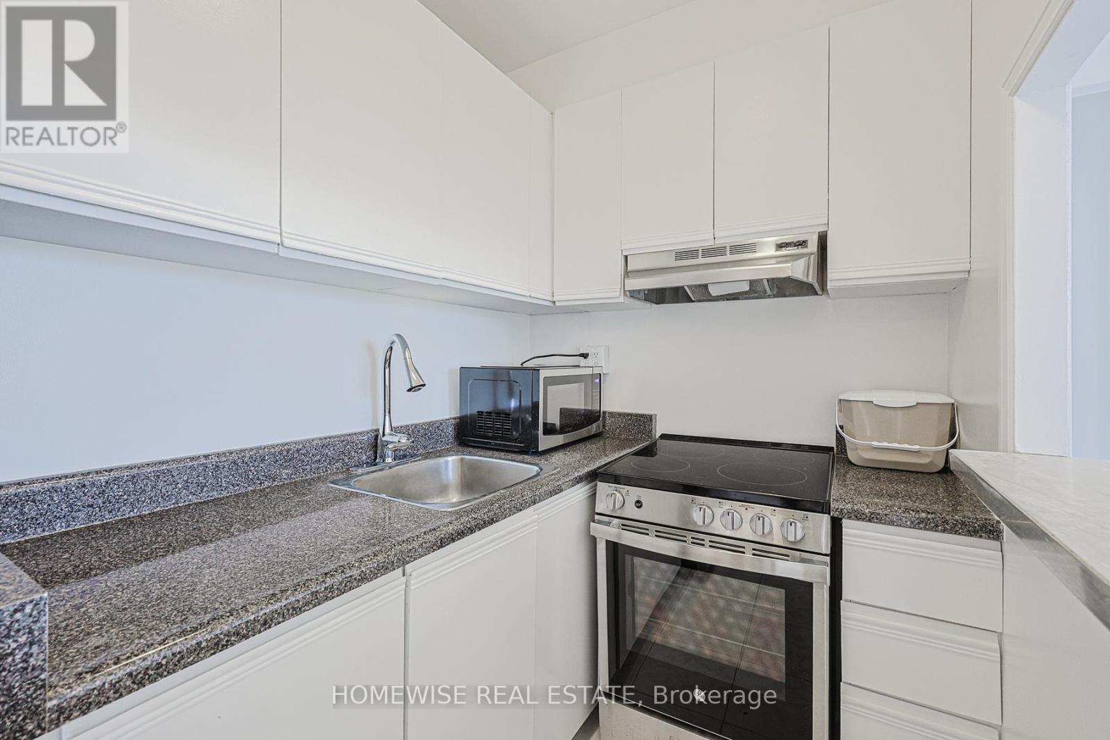 703 - 485 Kingston Road, Toronto, Ontario  M4L 1V6 - Photo 9 - E13214238