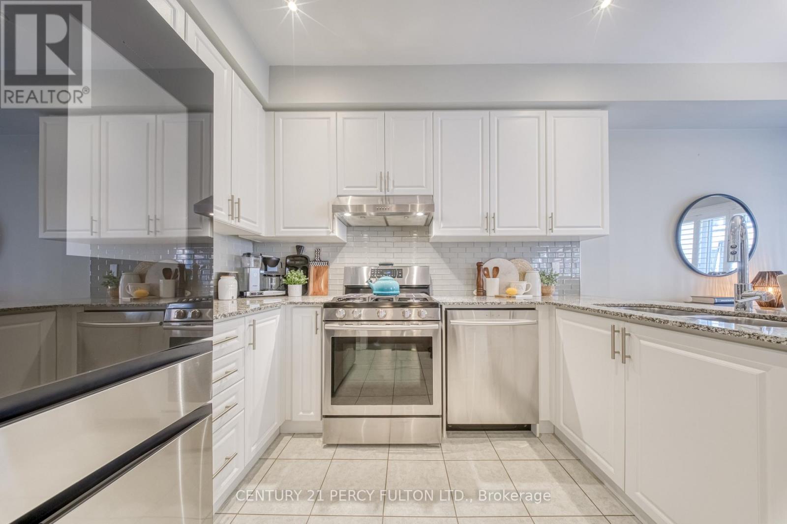 1564 Brandy Court, Pickering, Ontario  L1X 0C8 - Photo 11 - E13214256