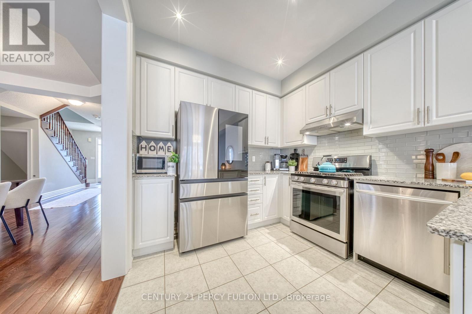 1564 Brandy Court, Pickering, Ontario  L1X 0C8 - Photo 12 - E13214256