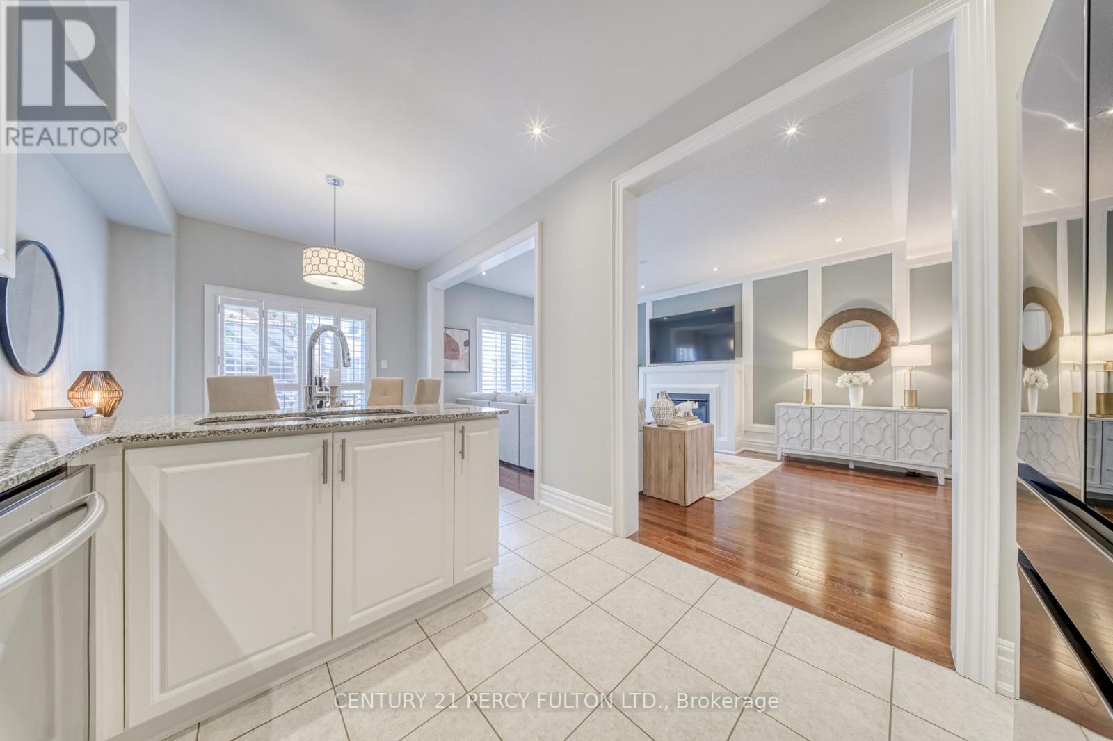 1564 Brandy Court, Pickering, Ontario  L1X 0C8 - Photo 13 - E13214256