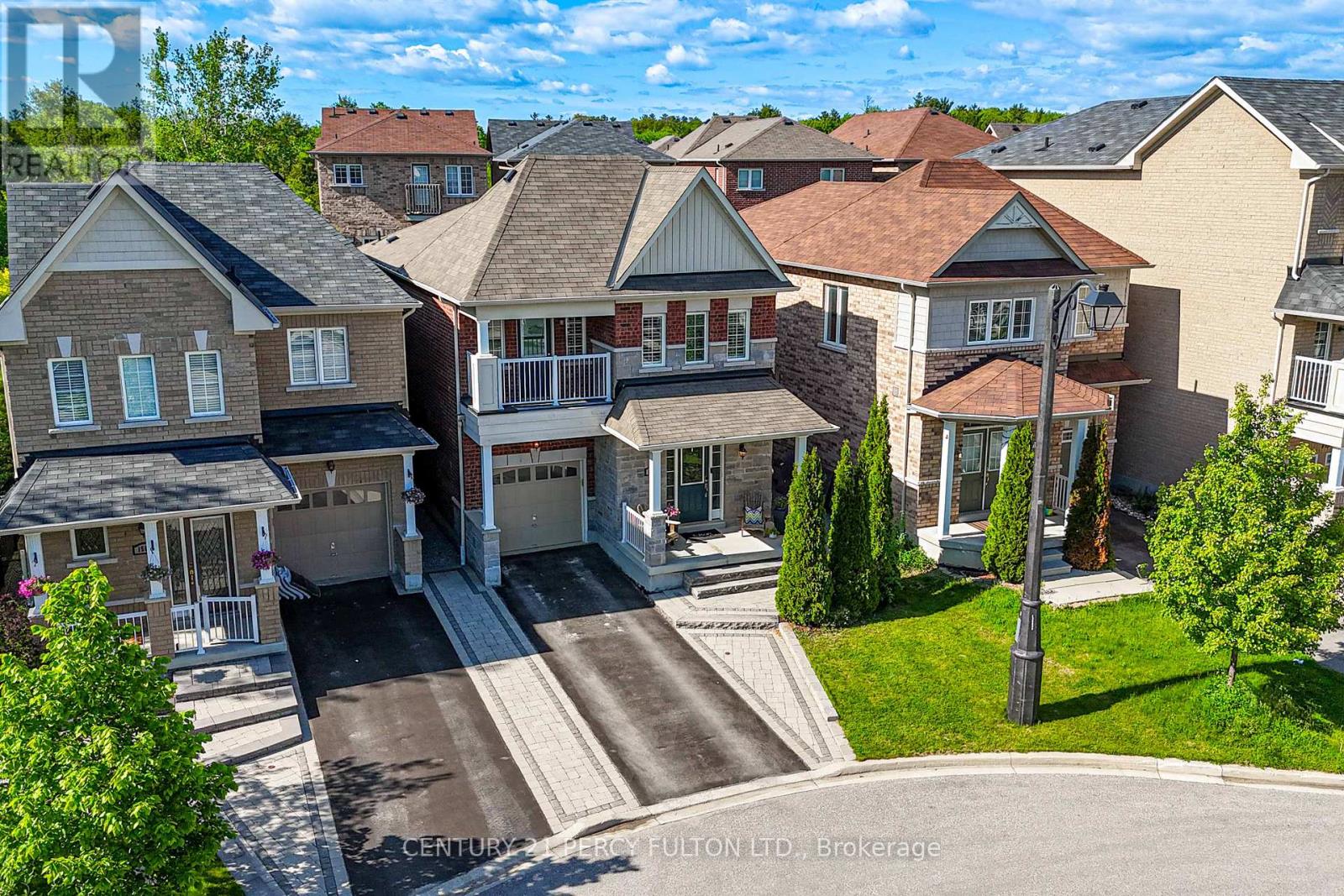 1564 Brandy Court, Pickering, Ontario  L1X 0C8 - Photo 2 - E13214256