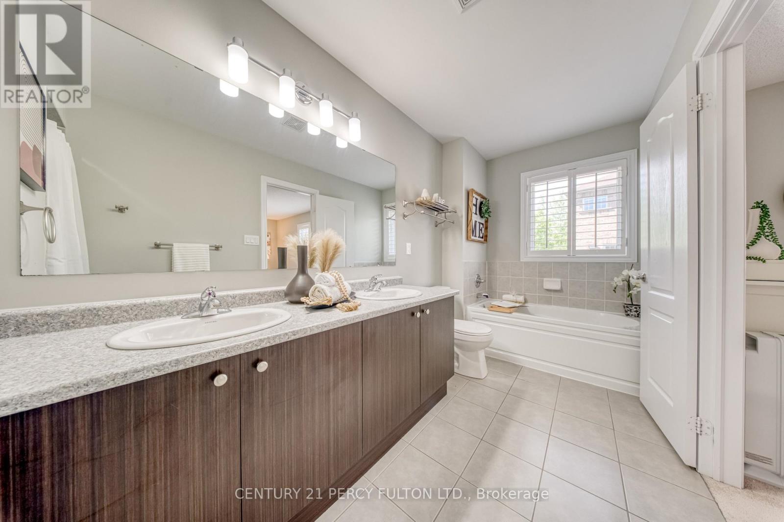 1564 Brandy Court, Pickering, Ontario  L1X 0C8 - Photo 21 - E13214256