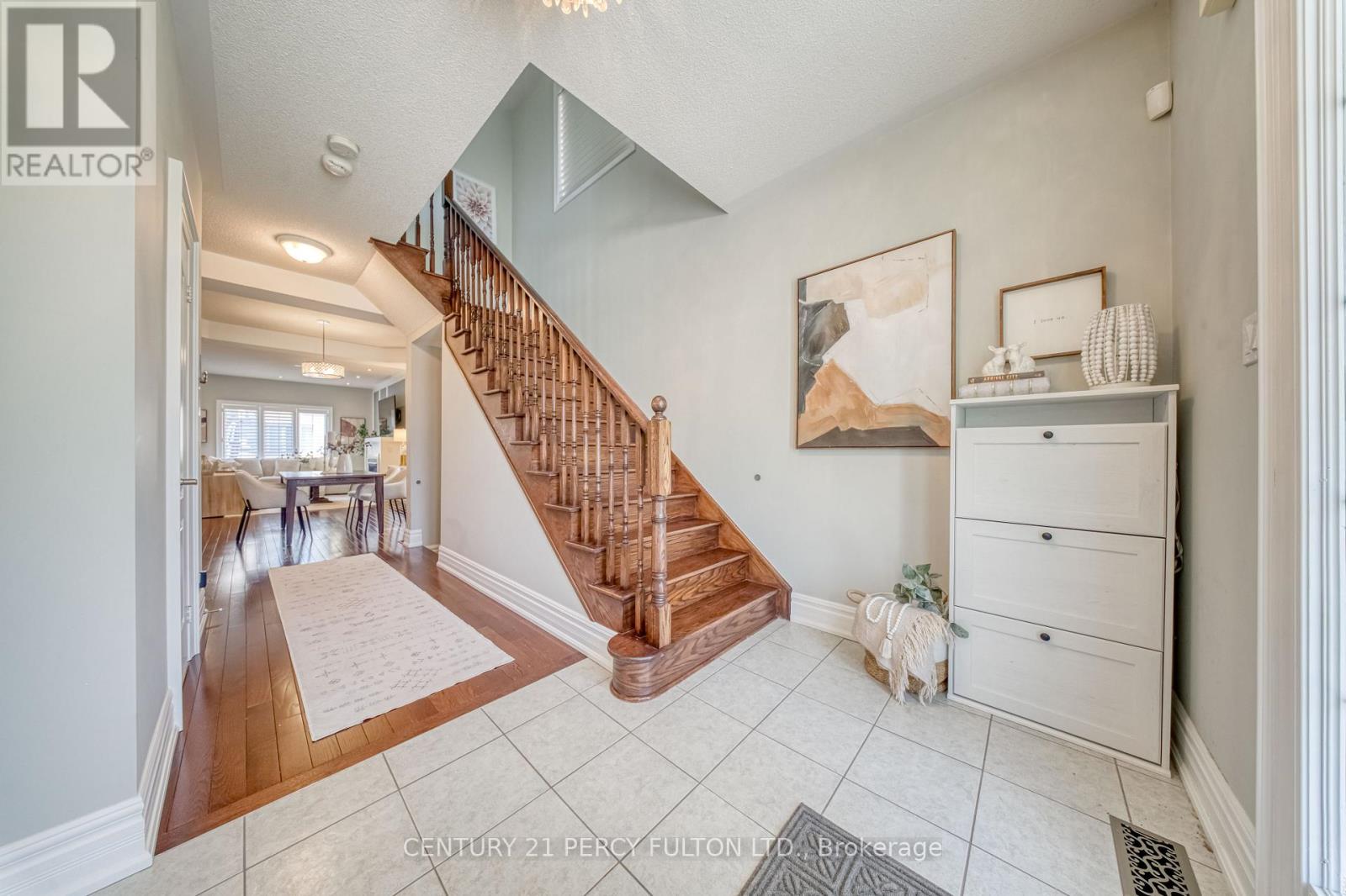1564 Brandy Court, Pickering, Ontario  L1X 0C8 - Photo 4 - E13214256