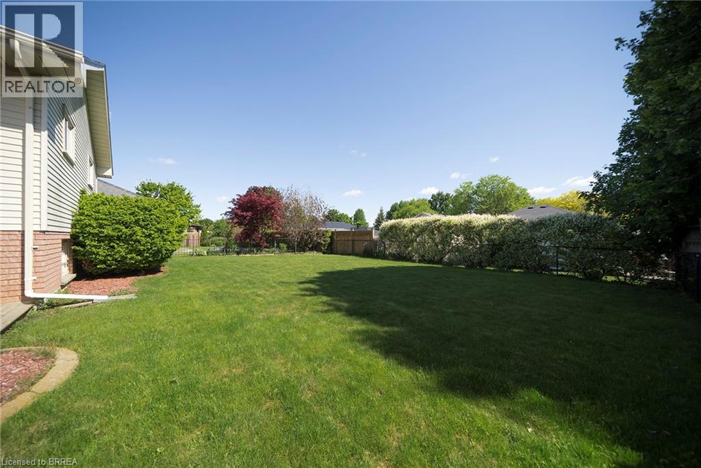 23 Trillium Way, Brantford, Ontario  N3R 7T7 - Photo 32 - 40833812