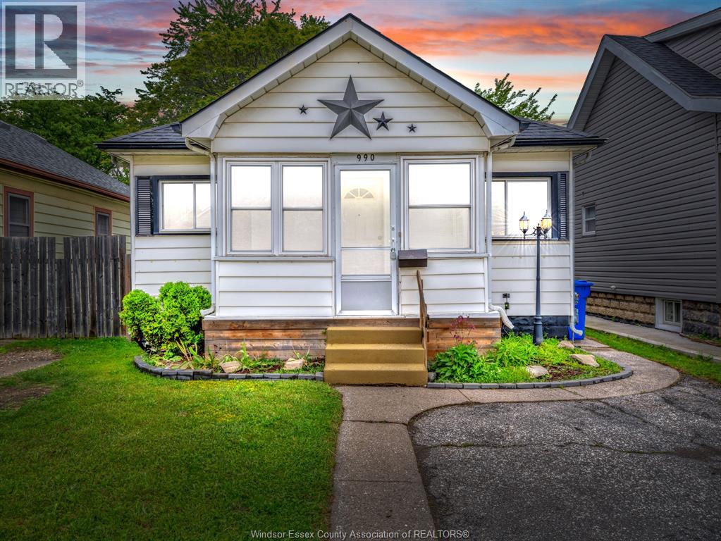 990 Campbell AVENUE, Windsor, Ontario