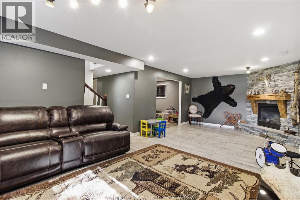 416 Lillian Lane, Lakeshore, Ontario  N0R 1A0 - Photo 32 - 26012524