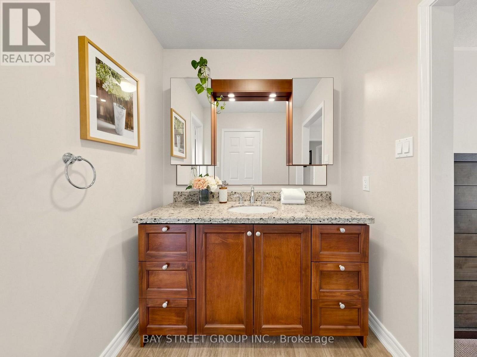 46 Valleyview Road, Markham, Ontario  L3T 6Y9 - Photo 19 - N13214054