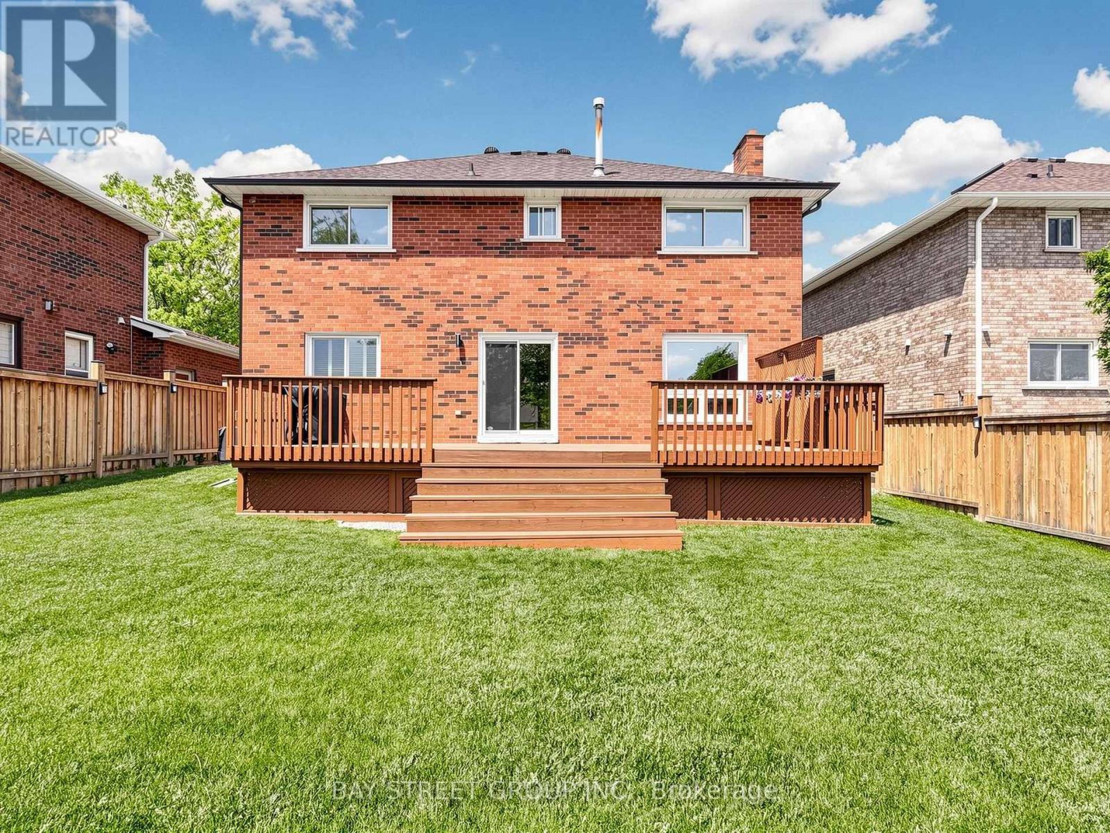 46 Valleyview Road, Markham, Ontario  L3T 6Y9 - Photo 37 - N13214054