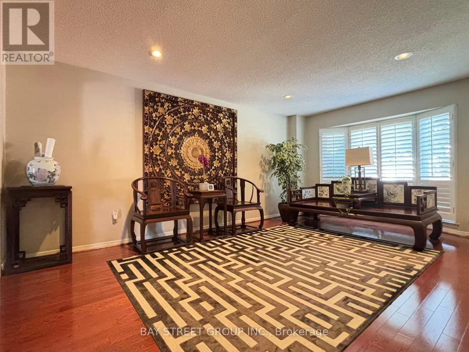 46 Valleyview Road, Markham, Ontario  L3T 6Y9 - Photo 4 - N13214054