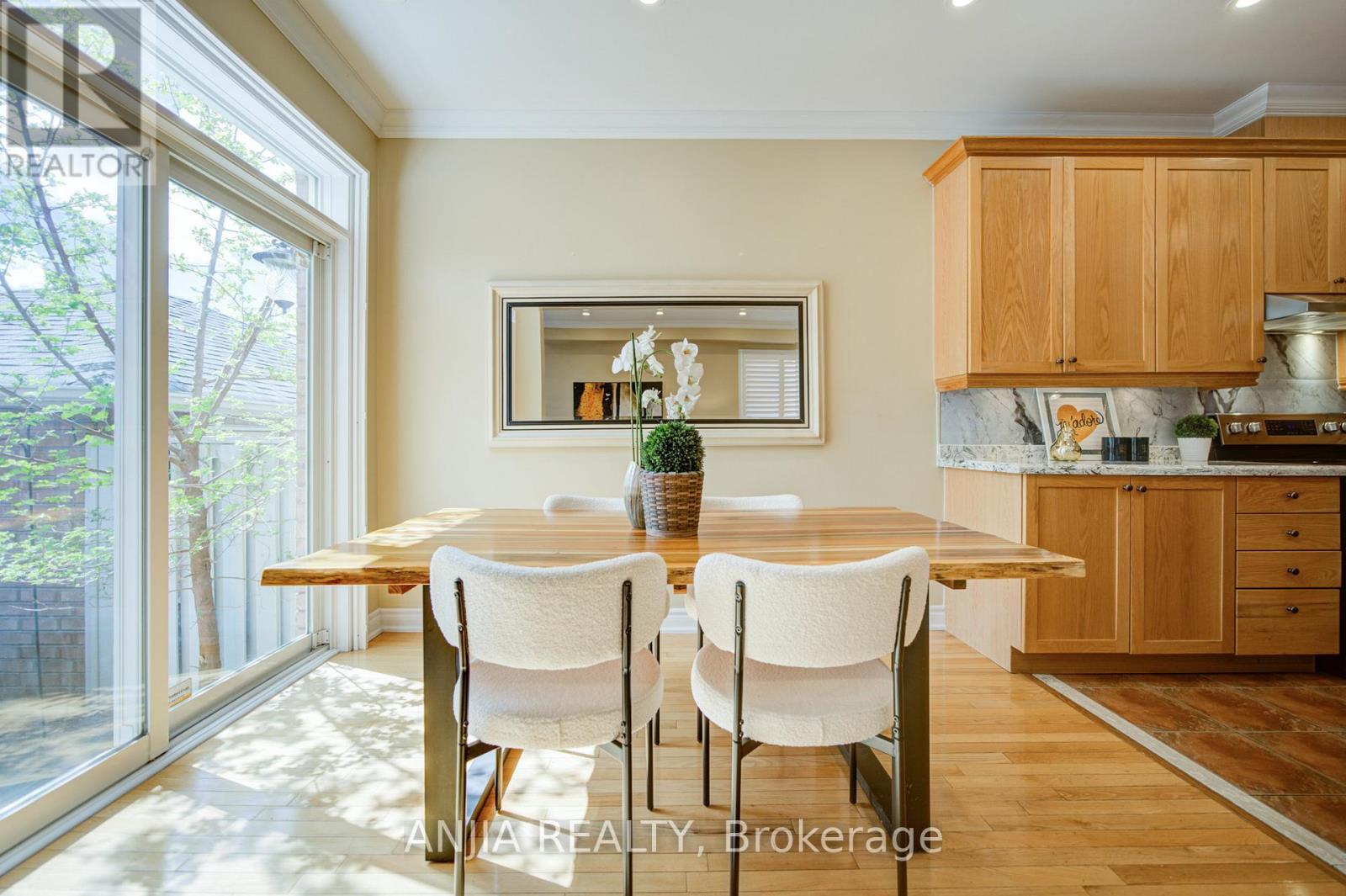 174 Goldenwood Crescent, Markham, Ontario  L6E 1L8 - Photo 11 - N13214058