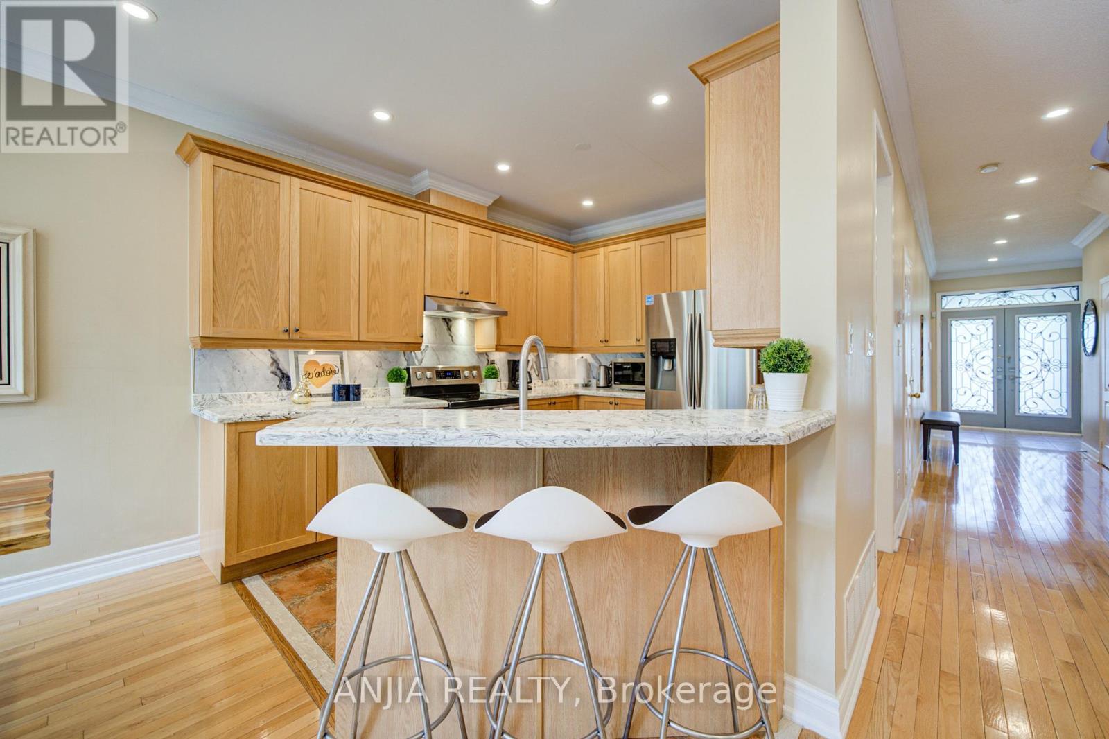 174 Goldenwood Crescent, Markham, Ontario  L6E 1L8 - Photo 12 - N13214058