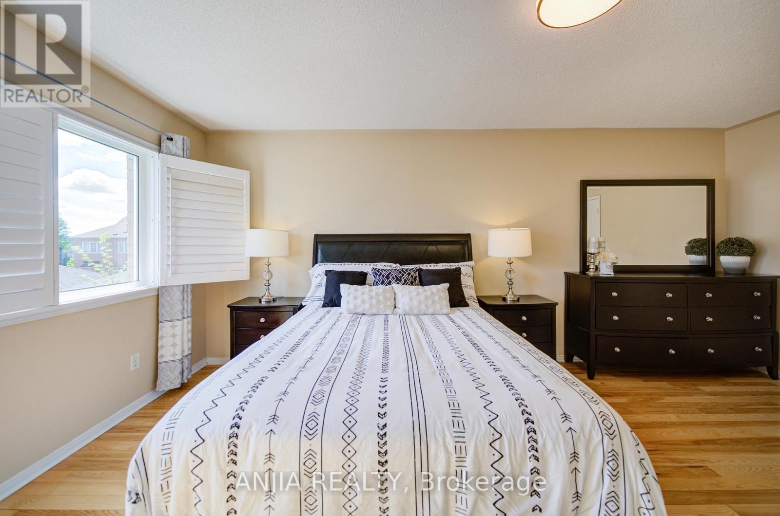 174 Goldenwood Crescent, Markham, Ontario  L6E 1L8 - Photo 24 - N13214058