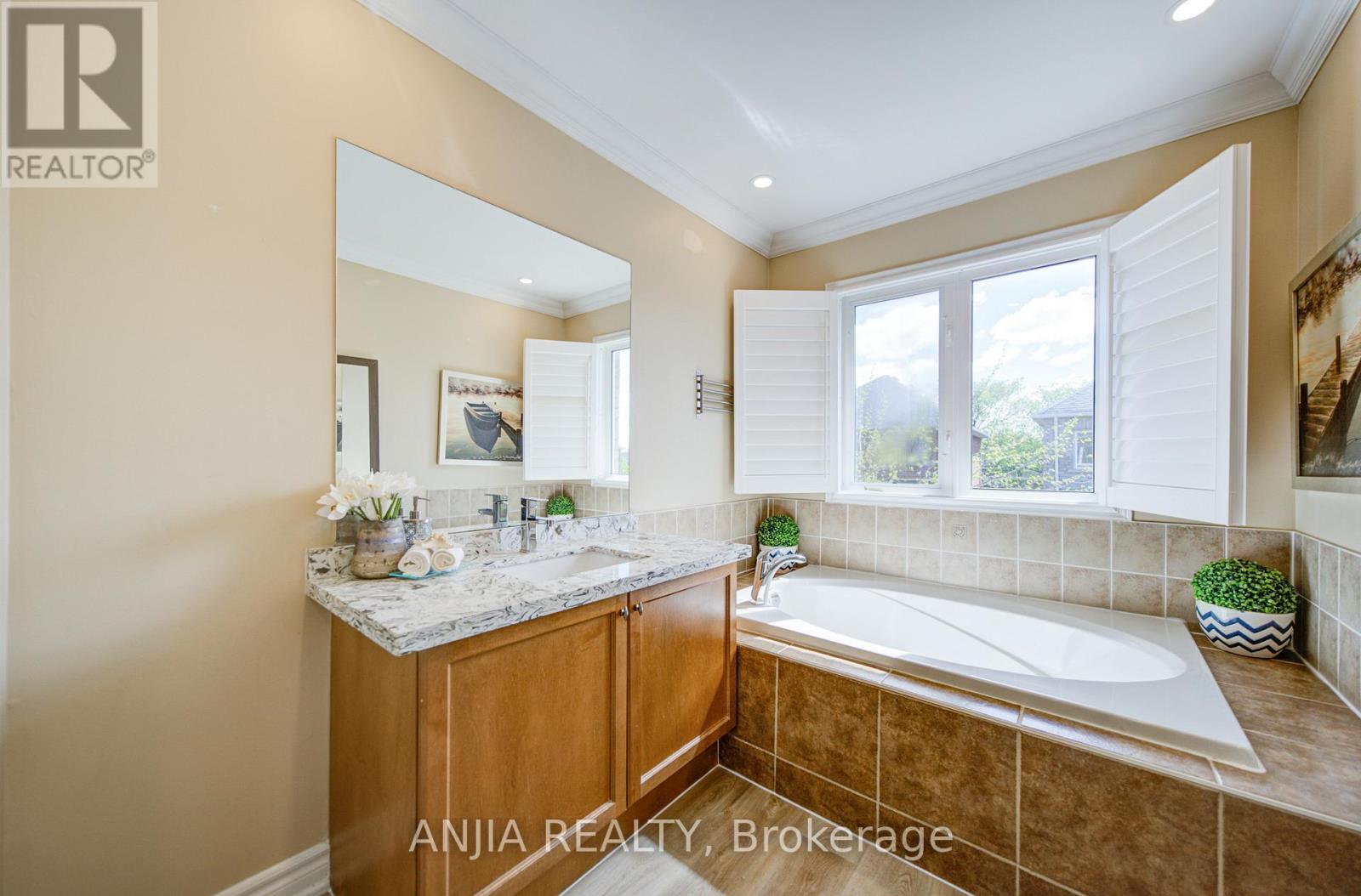 174 Goldenwood Crescent, Markham, Ontario  L6E 1L8 - Photo 29 - N13214058