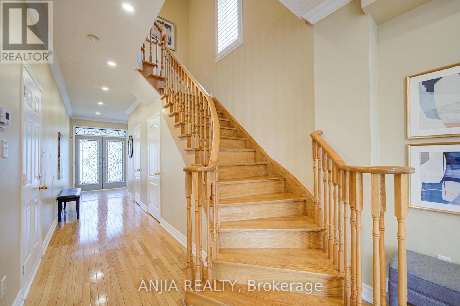 174 Goldenwood Crescent, Markham, Ontario  L6E 1L8 - Photo 3 - N13214058