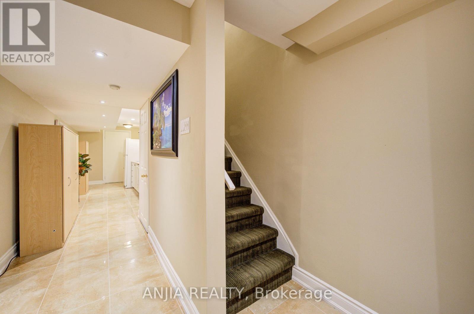 174 Goldenwood Crescent, Markham, Ontario  L6E 1L8 - Photo 37 - N13214058