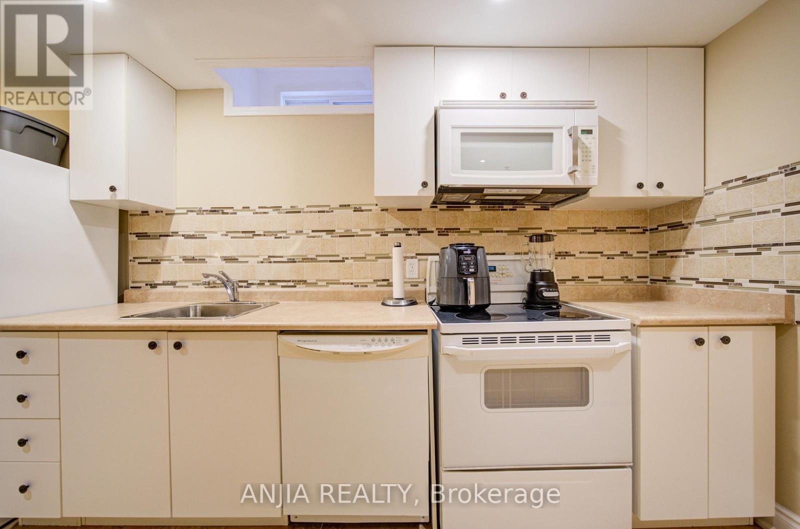 174 Goldenwood Crescent, Markham, Ontario  L6E 1L8 - Photo 43 - N13214058