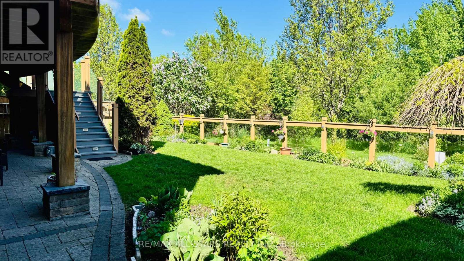 21 Oakside Drive, Uxbridge, Ontario  L9P 2A4 - Photo 6 - N13214086