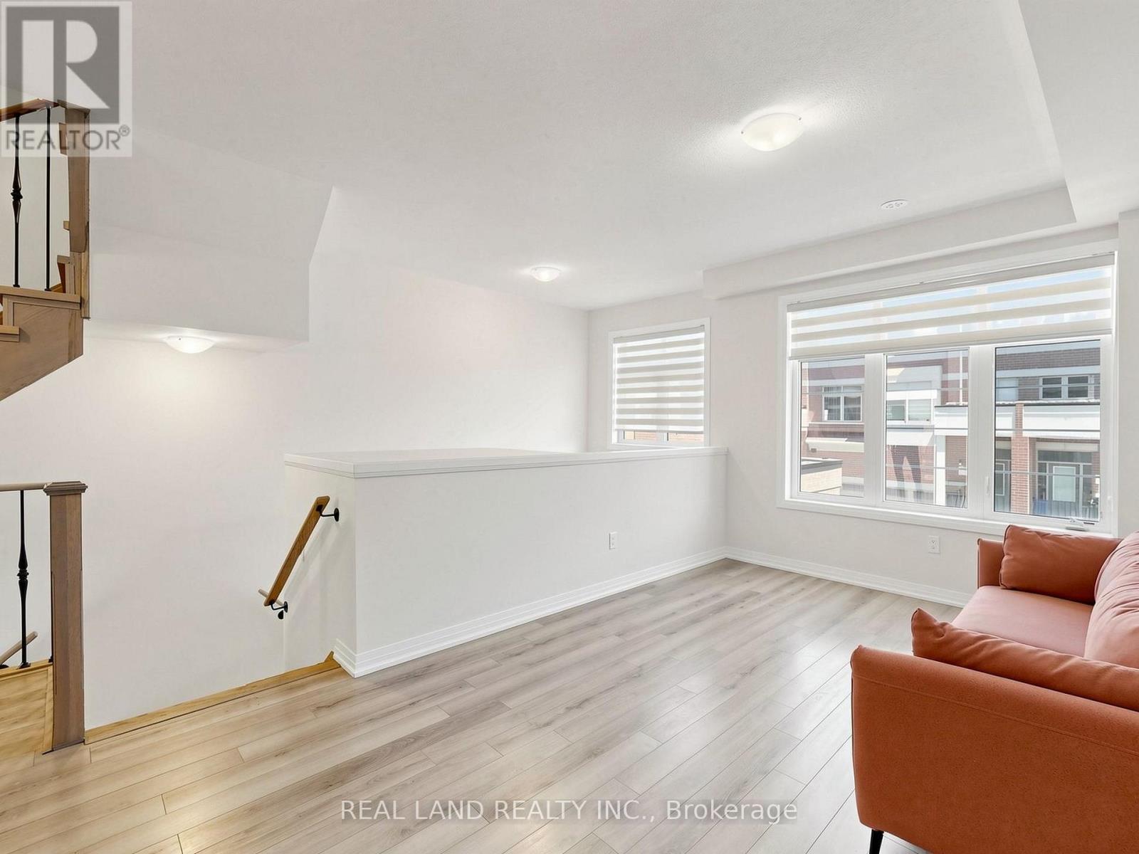 24 Sissons Way, Markham, Ontario  L6B 1R2 - Photo 4 - N13214088