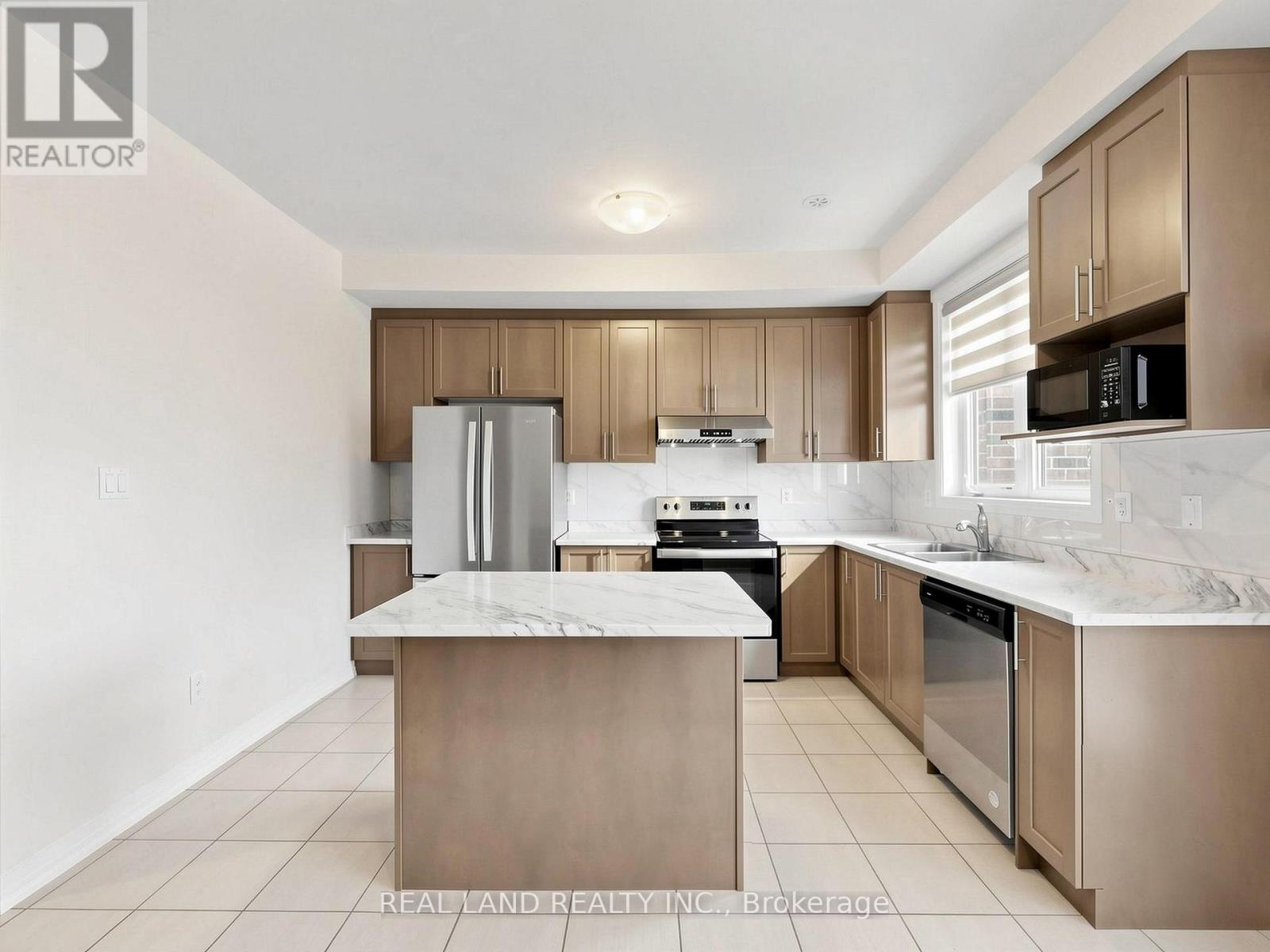 24 Sissons Way, Markham, Ontario  L6B 1R2 - Photo 7 - N13214088