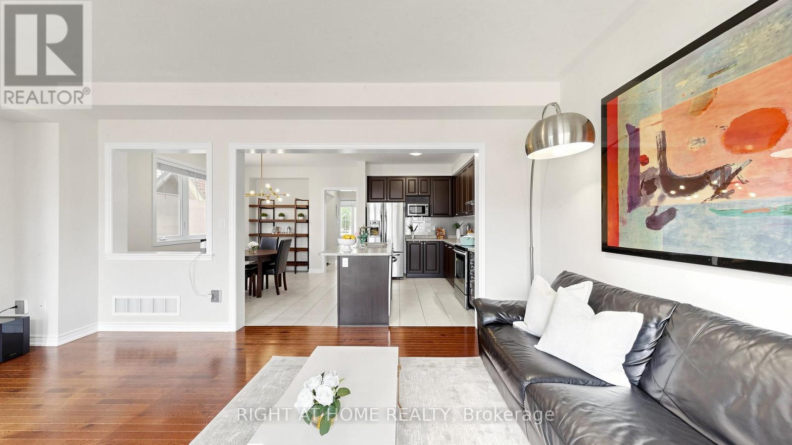 208 Cornell Park Avenue, Markham, Ontario  L6B 0R1 - Photo 10 - N13214134