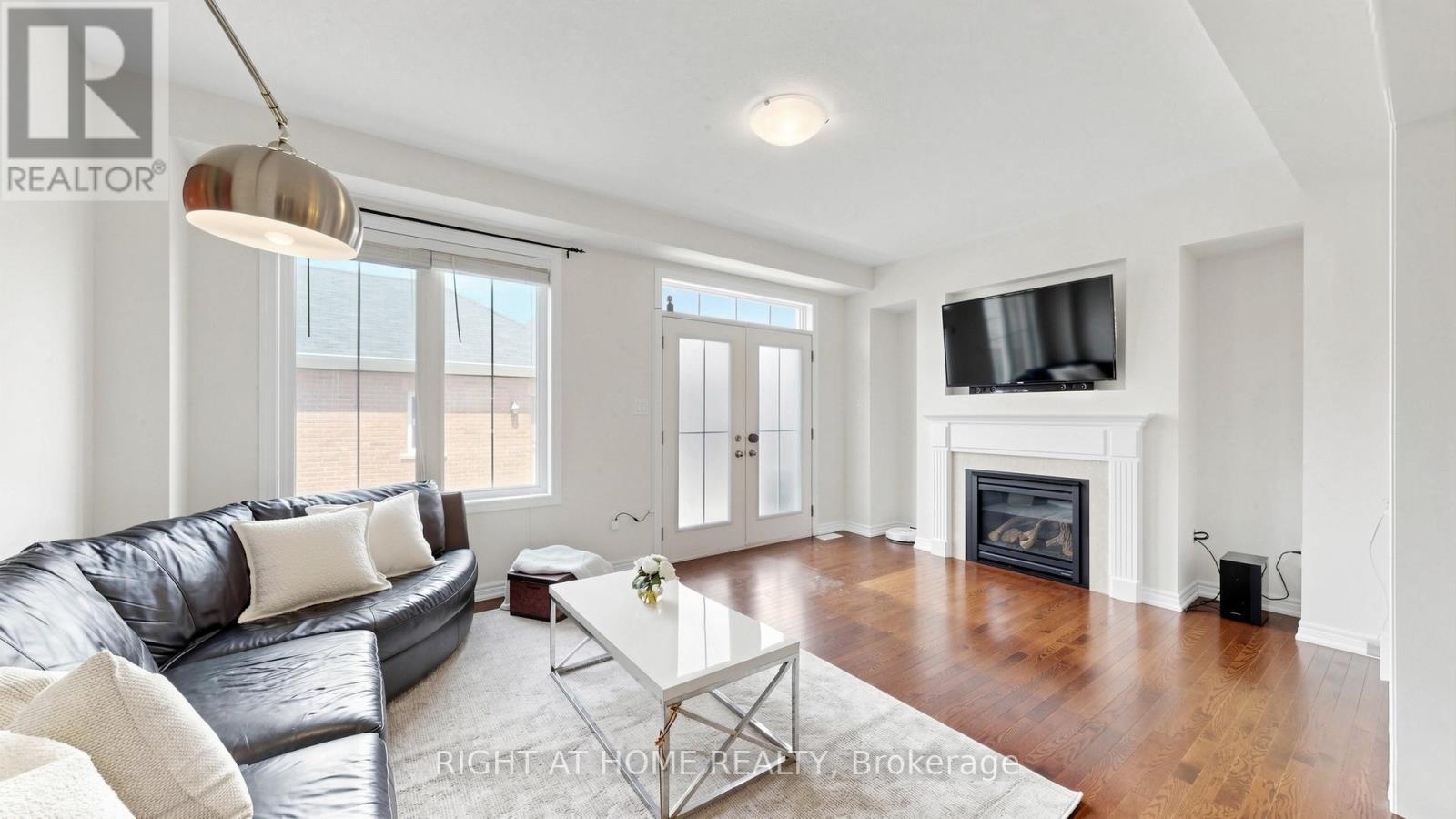 208 Cornell Park Avenue, Markham, Ontario  L6B 0R1 - Photo 11 - N13214134