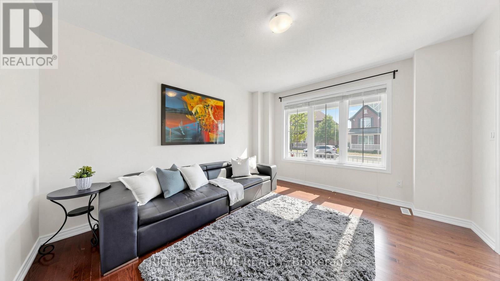 208 Cornell Park Avenue, Markham, Ontario  L6B 0R1 - Photo 12 - N13214134