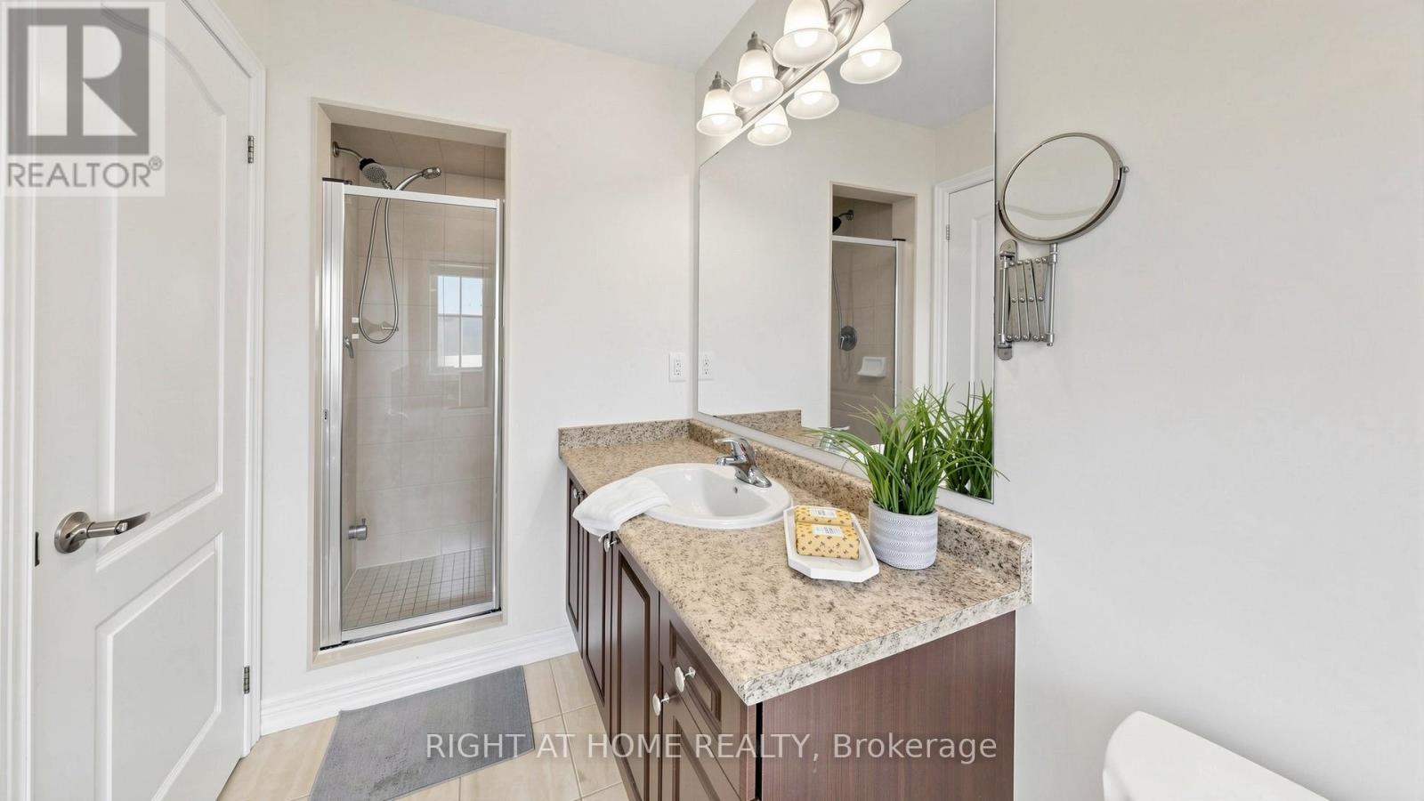 208 Cornell Park Avenue, Markham, Ontario  L6B 0R1 - Photo 17 - N13214134