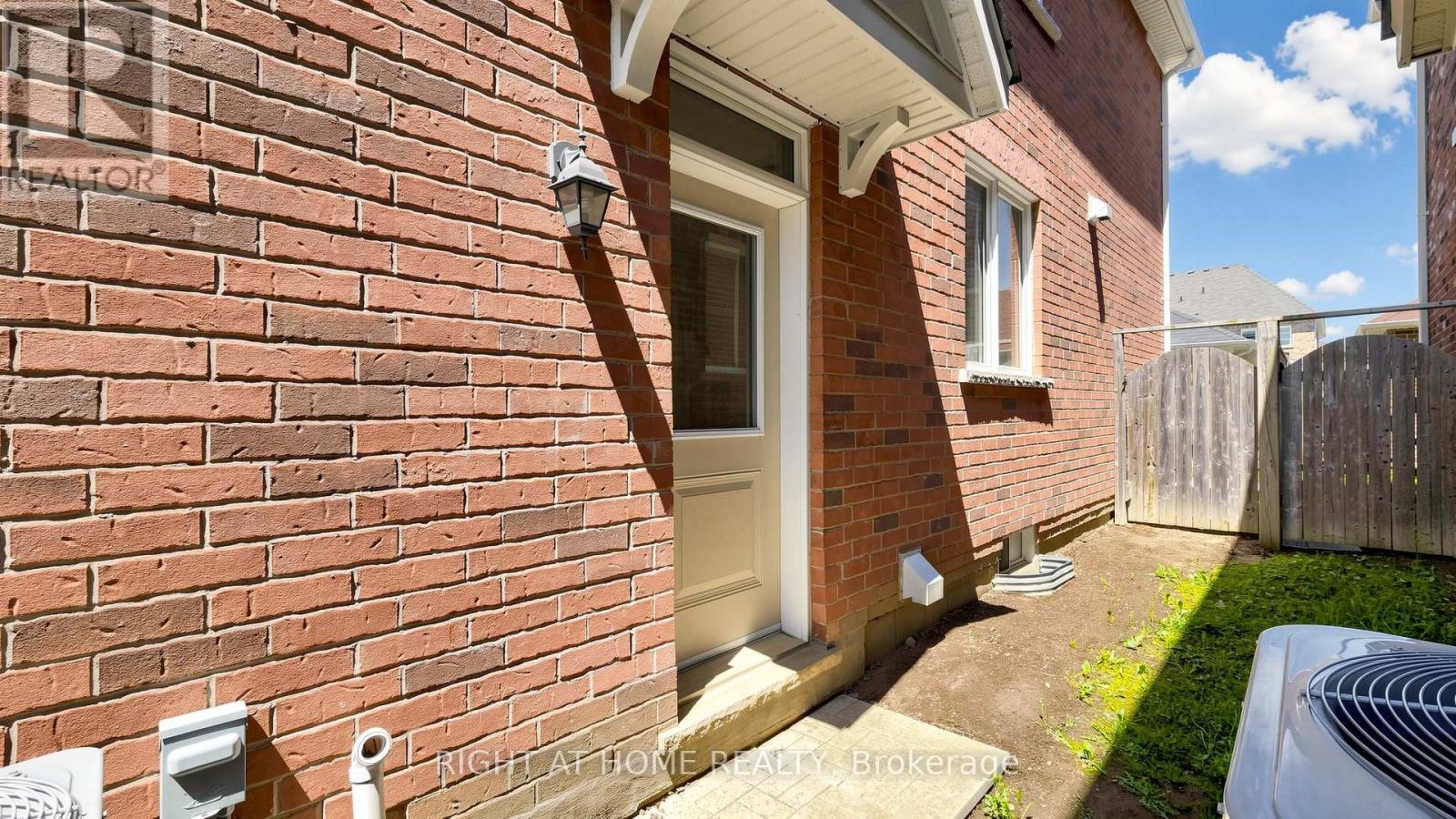 208 Cornell Park Avenue, Markham, Ontario  L6B 0R1 - Photo 23 - N13214134