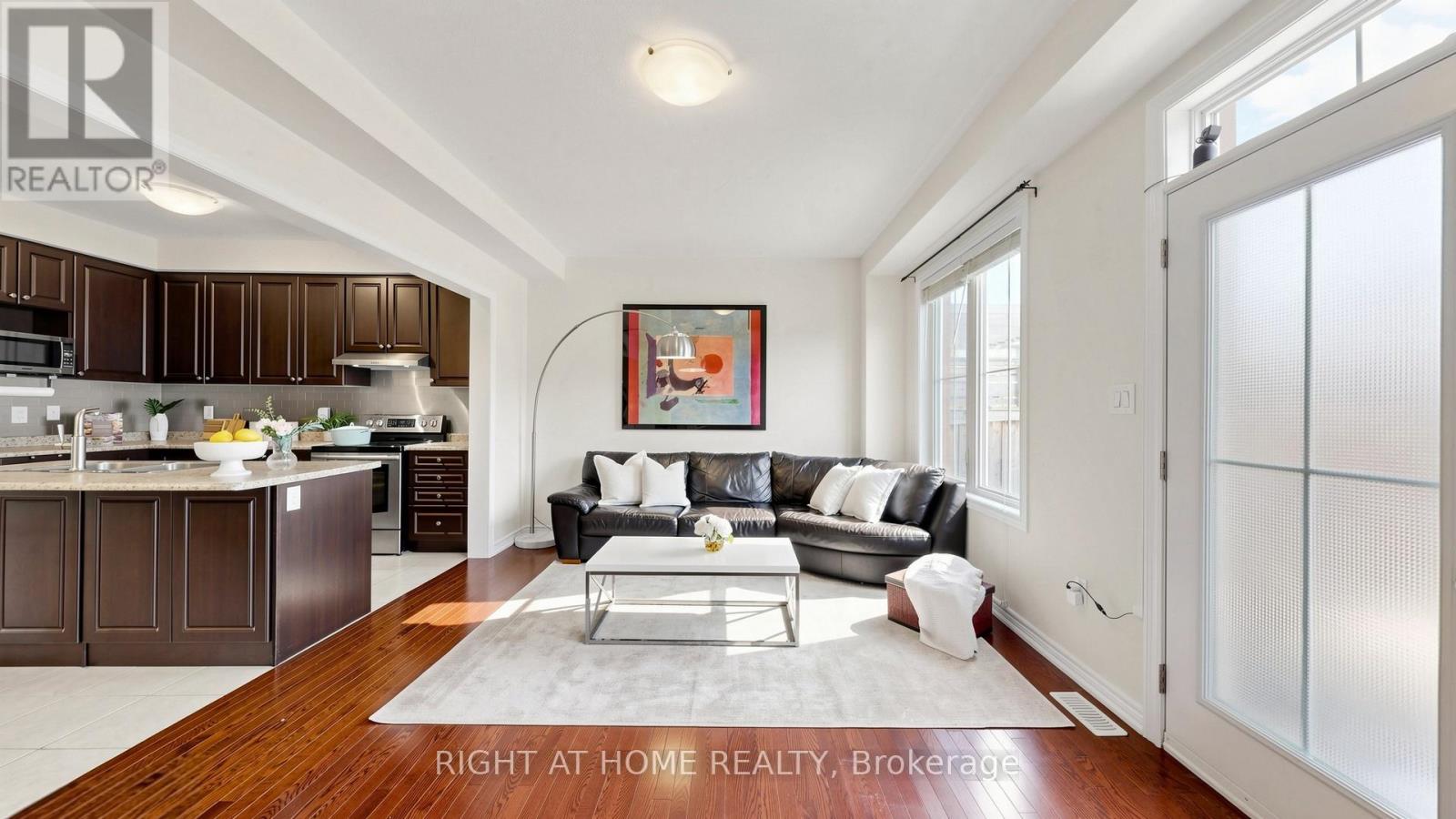 208 Cornell Park Avenue, Markham, Ontario  L6B 0R1 - Photo 9 - N13214134