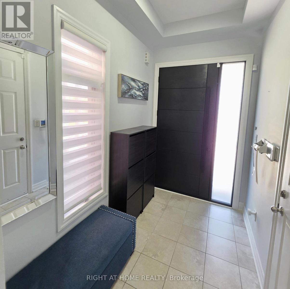 24 Wells Orchard Crescent, King, Ontario  L7B 0C5 - Photo 2 - N13214230