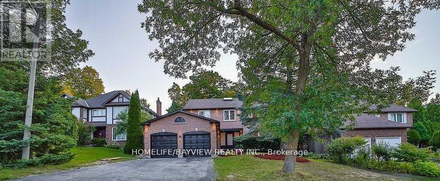 6 MCCLENNY DRIVE, Aurora, Ontario