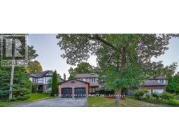 6 MCCLENNY DRIVE, Aurora, Ontario