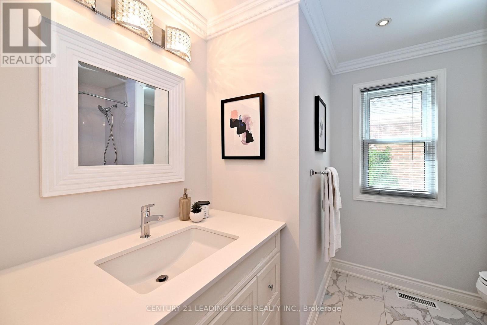 4 Ferndell Circle, Markham, Ontario  L3R 3Y8 - Photo 32 - N13214288