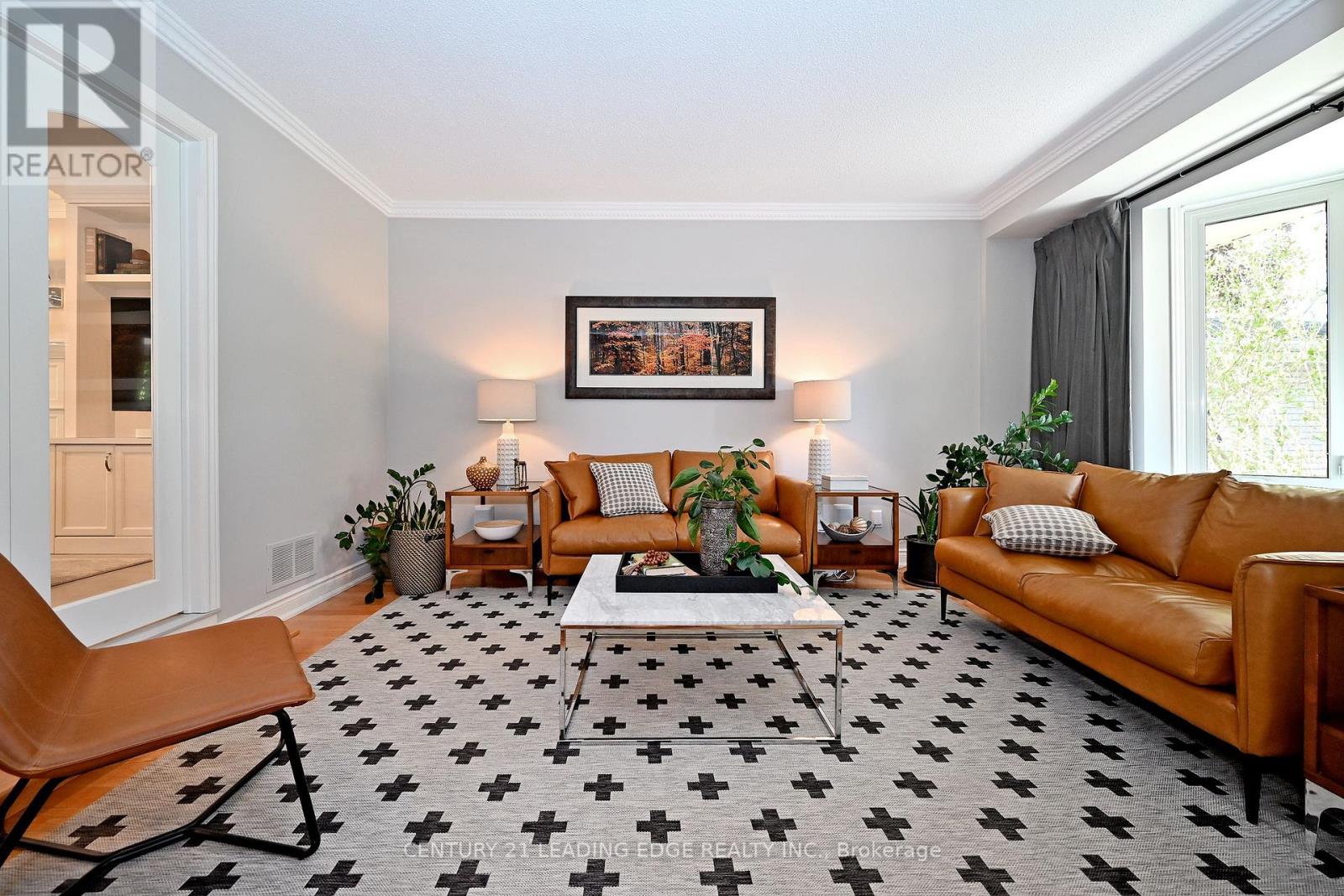 4 Ferndell Circle, Markham, Ontario  L3R 3Y8 - Photo 6 - N13214288
