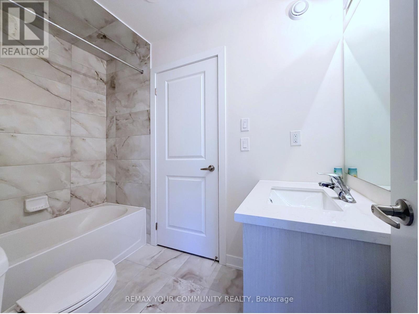 6b - 15100 Yonge Street, Aurora, Ontario  L4G 4C8 - Photo 12 - N13214314