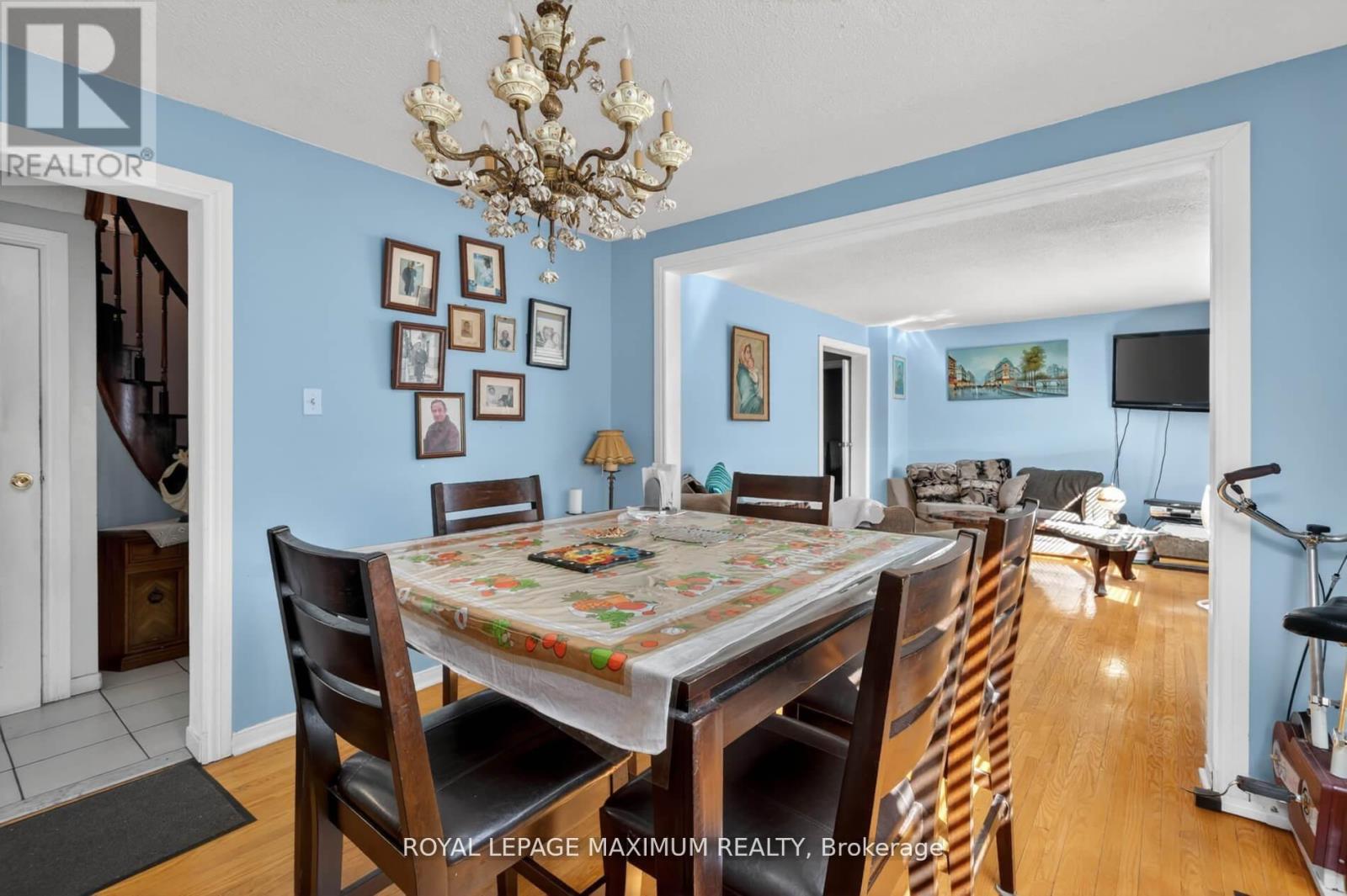 3 Muzzo Court, Vaughan, Ontario  L4L 3K2 - Photo 10 - N13214326