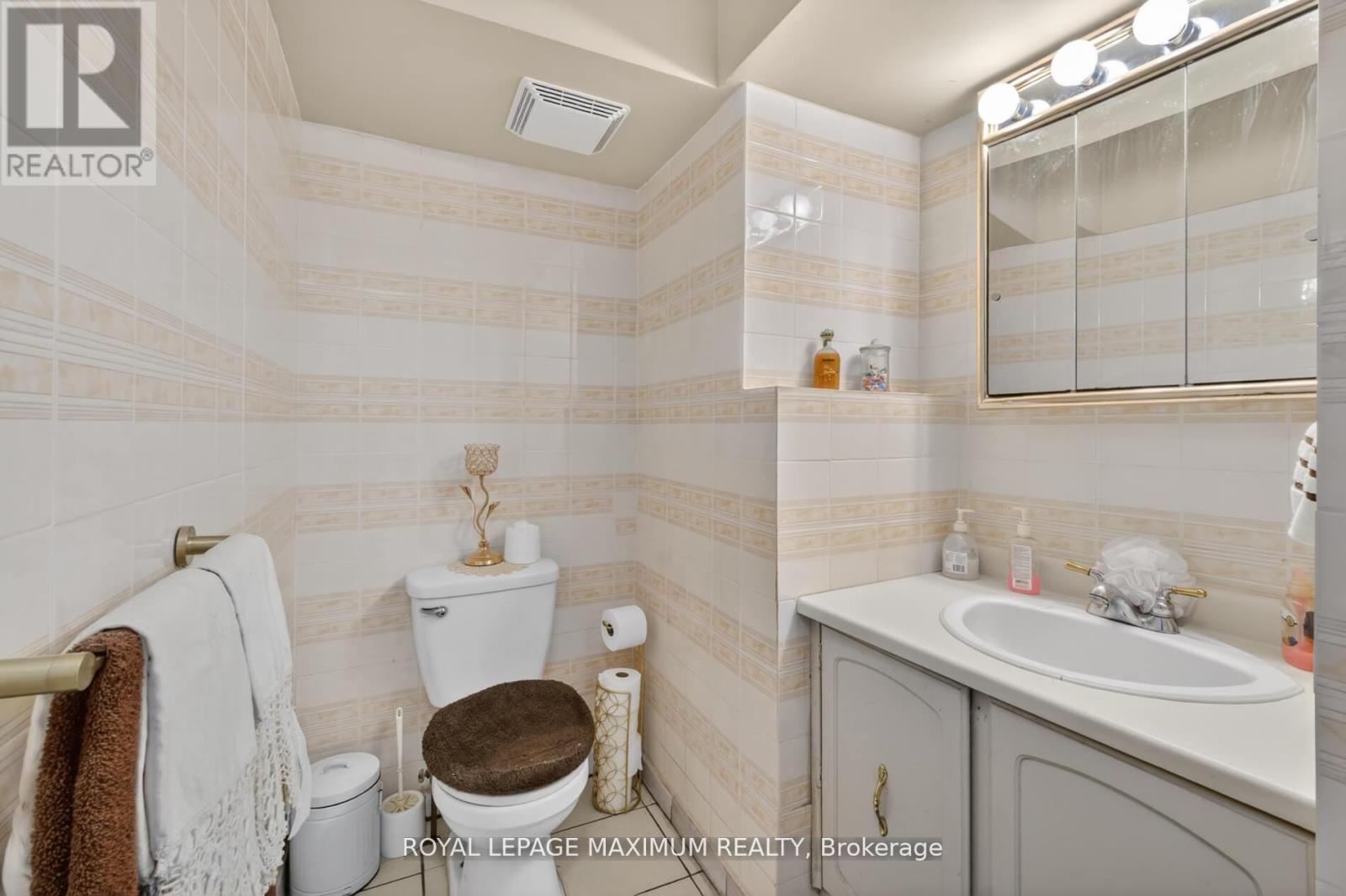 3 Muzzo Court, Vaughan, Ontario  L4L 3K2 - Photo 18 - N13214326