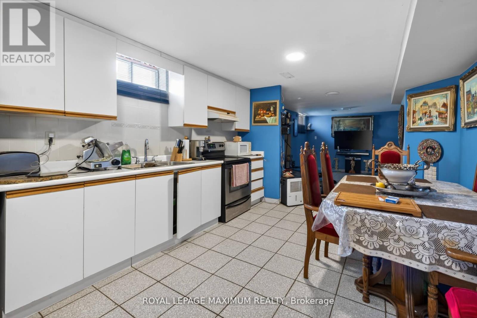 3 Muzzo Court, Vaughan, Ontario  L4L 3K2 - Photo 29 - N13214326