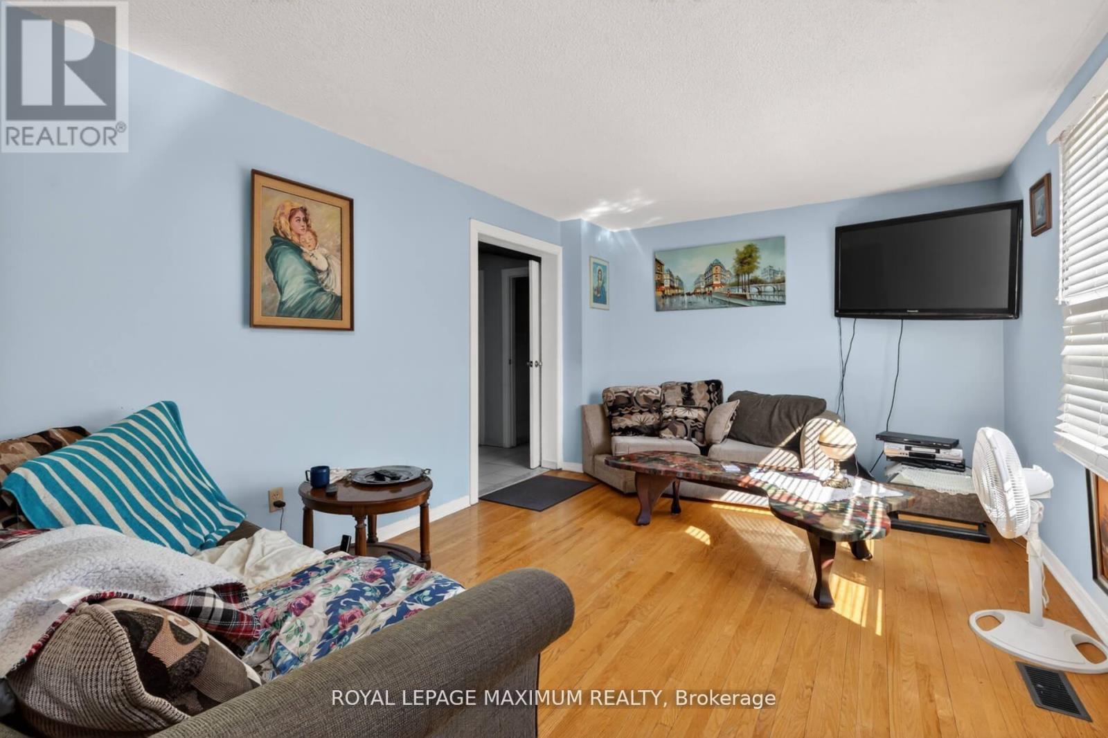 3 Muzzo Court, Vaughan, Ontario  L4L 3K2 - Photo 7 - N13214326